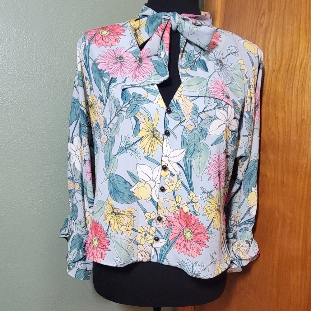 Zara basic floral print blouse Small